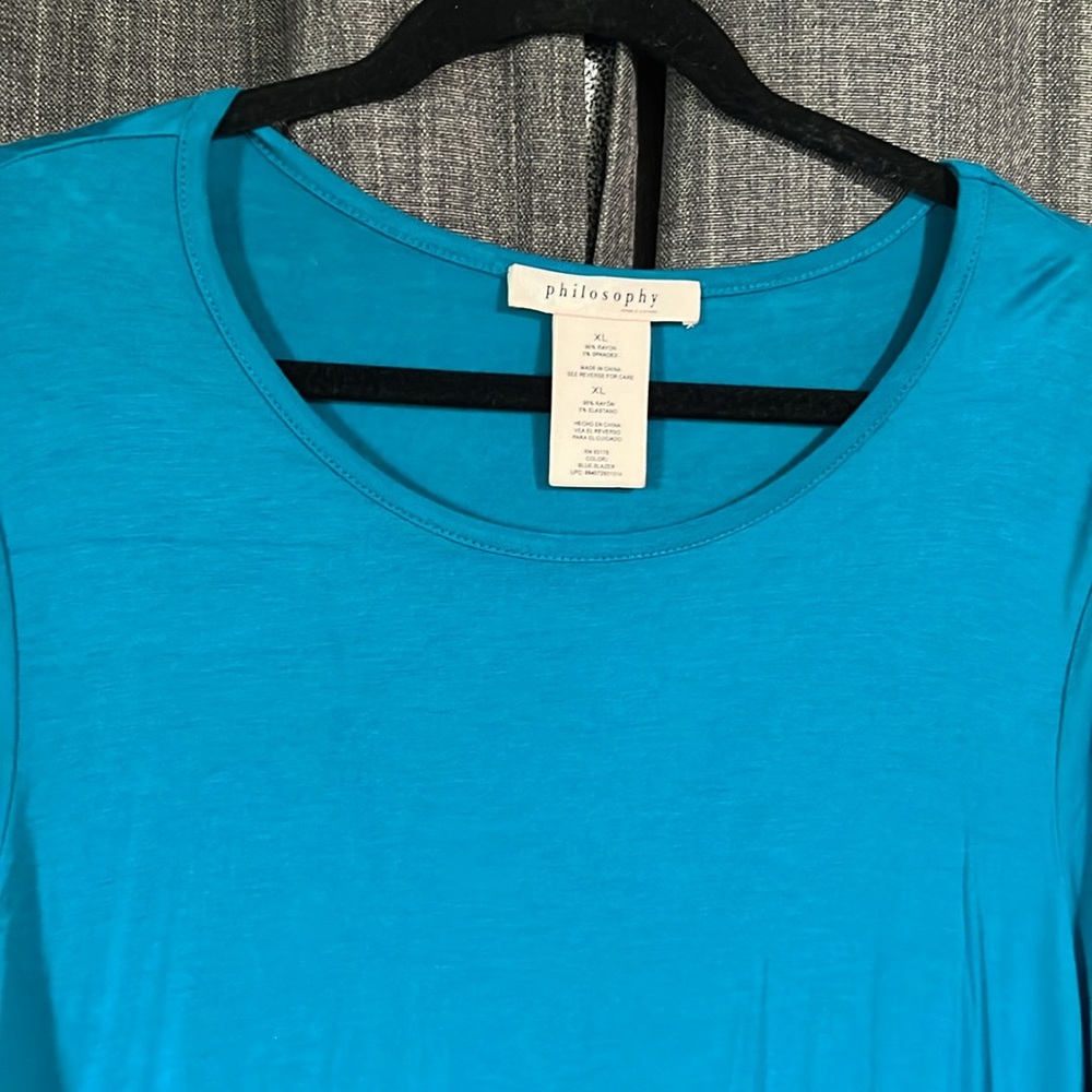 Philosophy blue short sleeve blouse with flared cuffs size XL - Picture 3 of 4